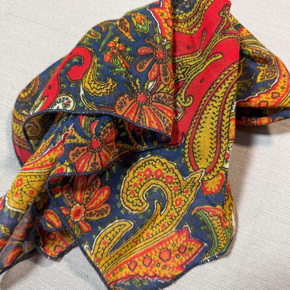 Antique 1920s Vintage Paisley Pocket Square Bandana Floral 16x16